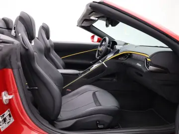 FERRARI Roma Spider - ROSSO IMOLA20