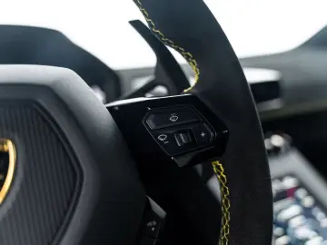 LAMBORGHINI Huracán STO I Full Carbon I Xpel Stealth