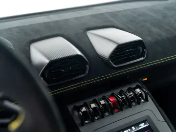 LAMBORGHINI Huracán STO I Full Carbon I Xpel Stealth