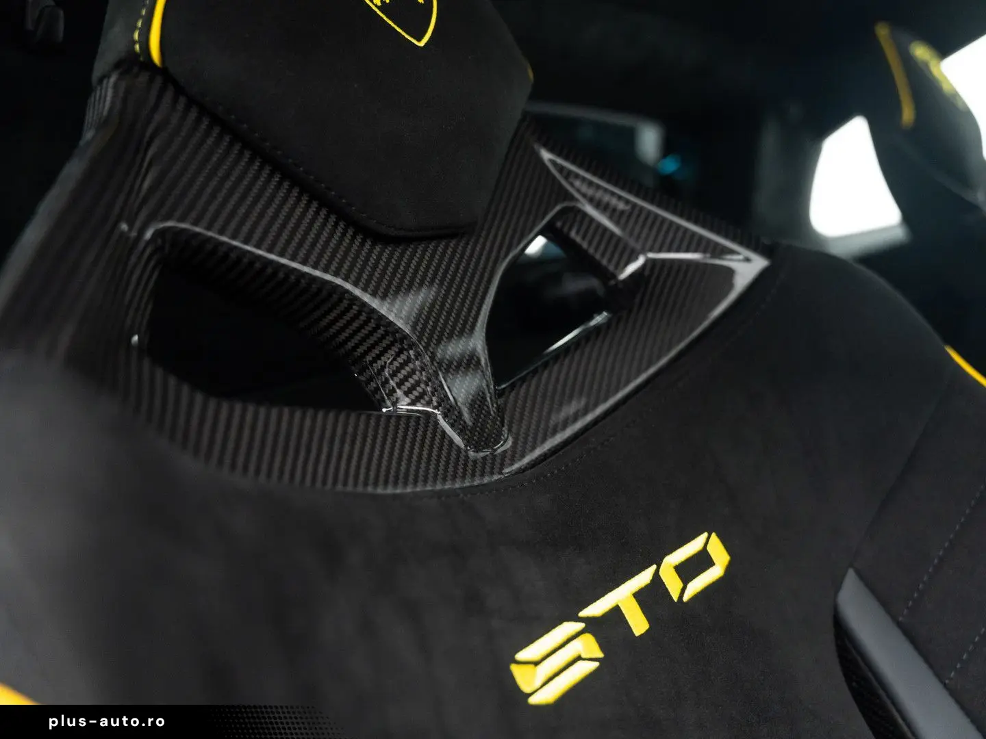 LAMBORGHINI Huracán STO I Full Carbon I Xpel Stealth