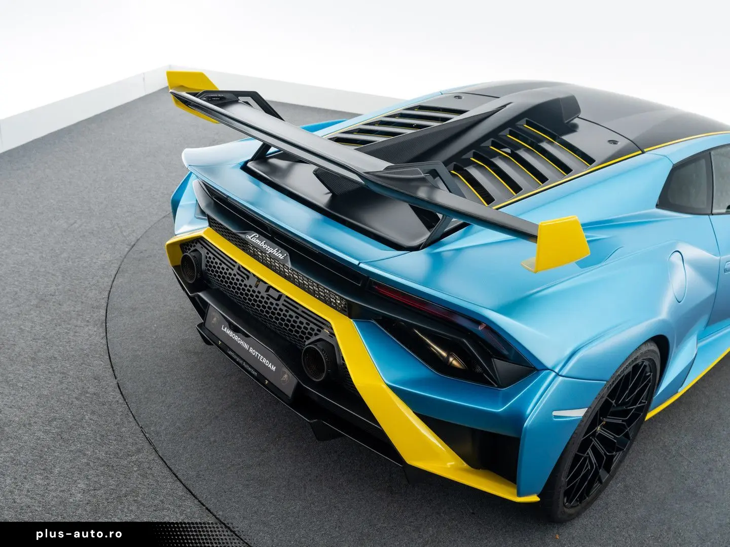 LAMBORGHINI Huracán STO I Full Carbon I Xpel Stealth