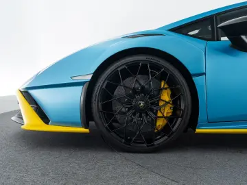 LAMBORGHINI Huracán STO I Full Carbon I Xpel Stealth