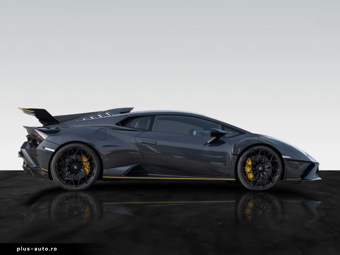 LAMBORGHINI Huracán STO   Full Exterior Carbon Pack   Lift