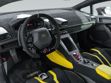 LAMBORGHINI Huracán STO   Full Exterior Carbon Pack   Lift