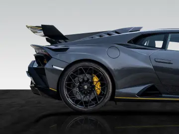 LAMBORGHINI Huracán STO   Full Exterior Carbon Pack   Lift