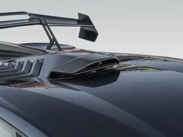 LAMBORGHINI Huracán STO   Full Exterior Carbon Pack   Lift