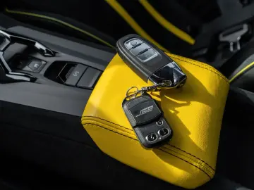 LAMBORGHINI Huracán STO   Full Exterior Carbon Pack   Lift