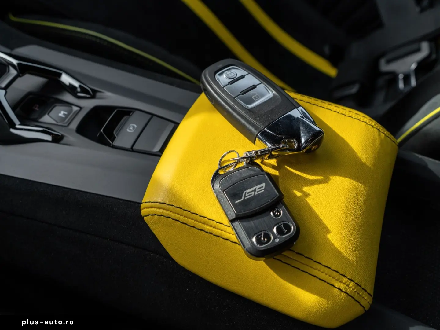 LAMBORGHINI Huracán STO   Full Exterior Carbon Pack   Lift