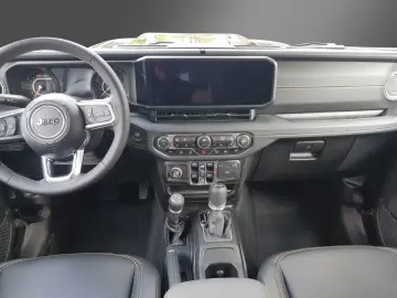 Jeep Wrangler Unlimited Sahara