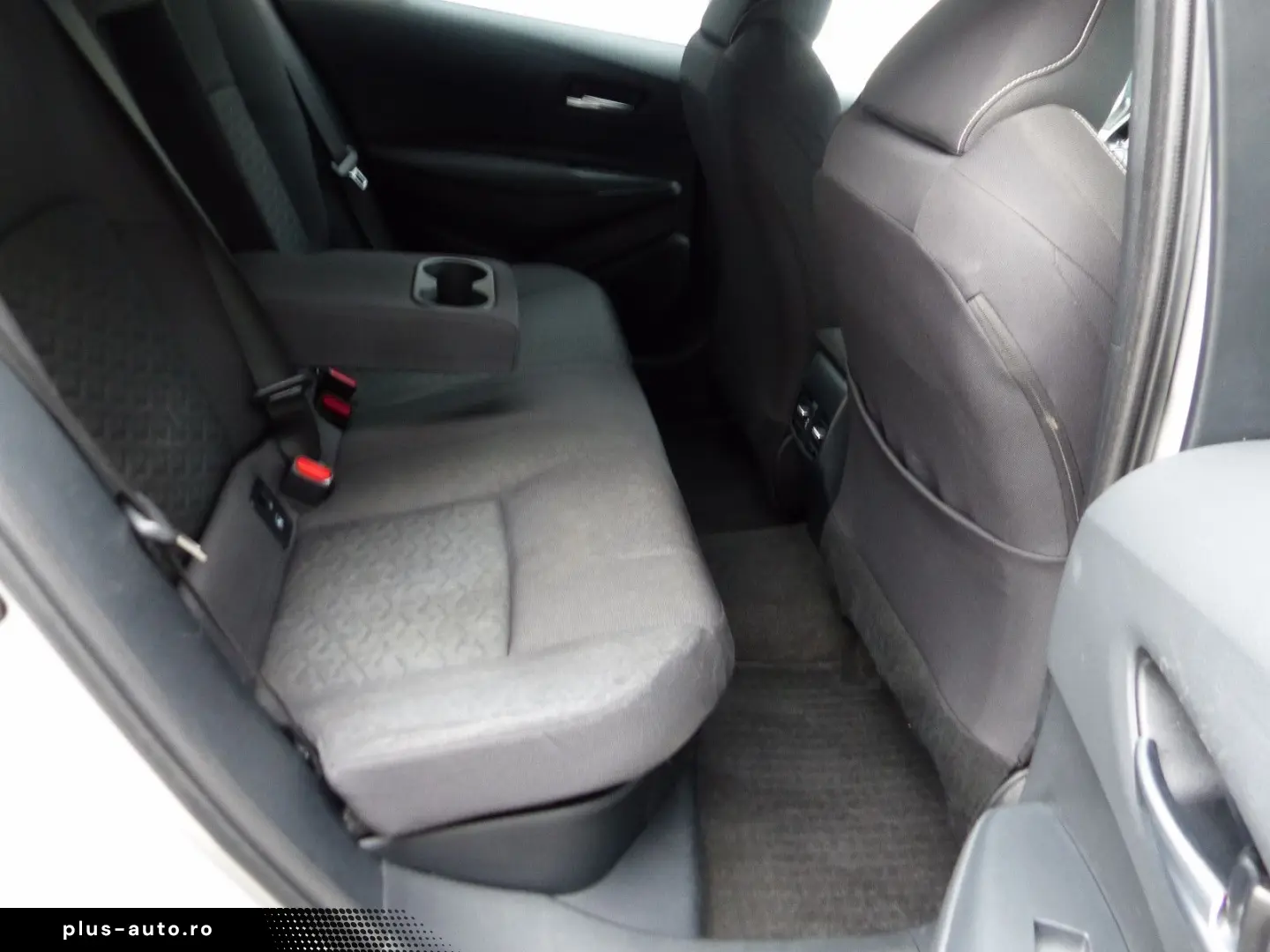 TOYOTA Corolla TS 2.0Hybrid TeamD Kamera Navi Totwinkel