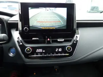 TOYOTA Corolla TS 2.0Hybrid TeamD Kamera Navi Totwinkel