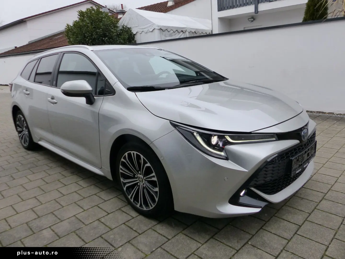 TOYOTA Corolla TS 2.0Hybrid TeamD Kamera Navi Totwinkel