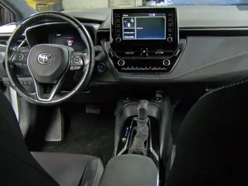 TOYOTA Corolla Touring Sports 1.8 VVT-i HEV Team D NAV