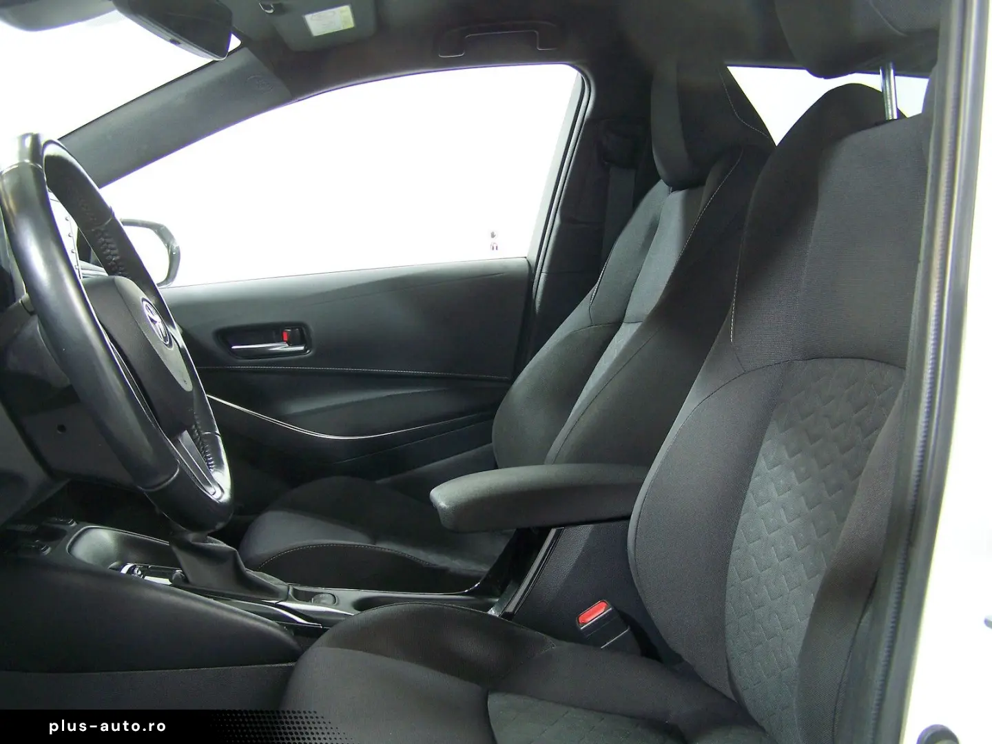 TOYOTA Corolla Touring Sports 1.8 VVT-i HEV Team D NAV