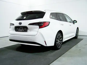 TOYOTA Corolla Touring Sports 1.8 VVT-i HEV Team D NAV