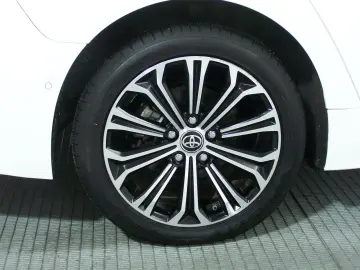 TOYOTA Corolla Touring Sports 1.8 VVT-i HEV Team D NAV