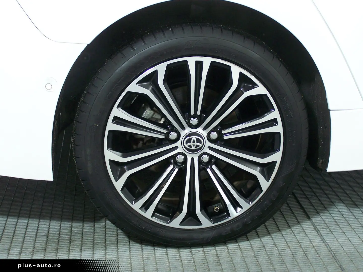 TOYOTA Corolla Touring Sports 1.8 VVT-i HEV Team D NAV