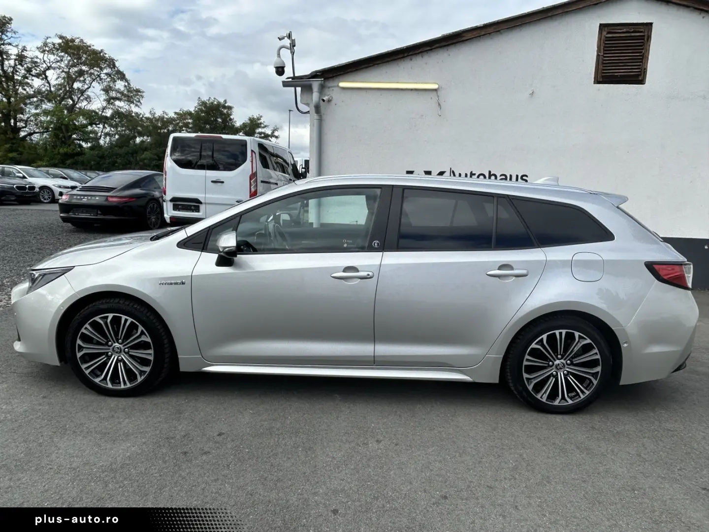 TOYOTA Corolla 2.0 Hybrid Team D  KEYLESS FAHRASS-PAKET