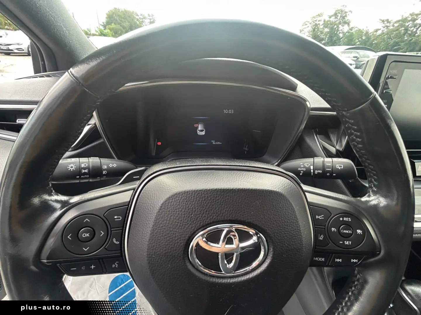 TOYOTA Corolla 2.0 Hybrid Team D  KEYLESS FAHRASS-PAKET