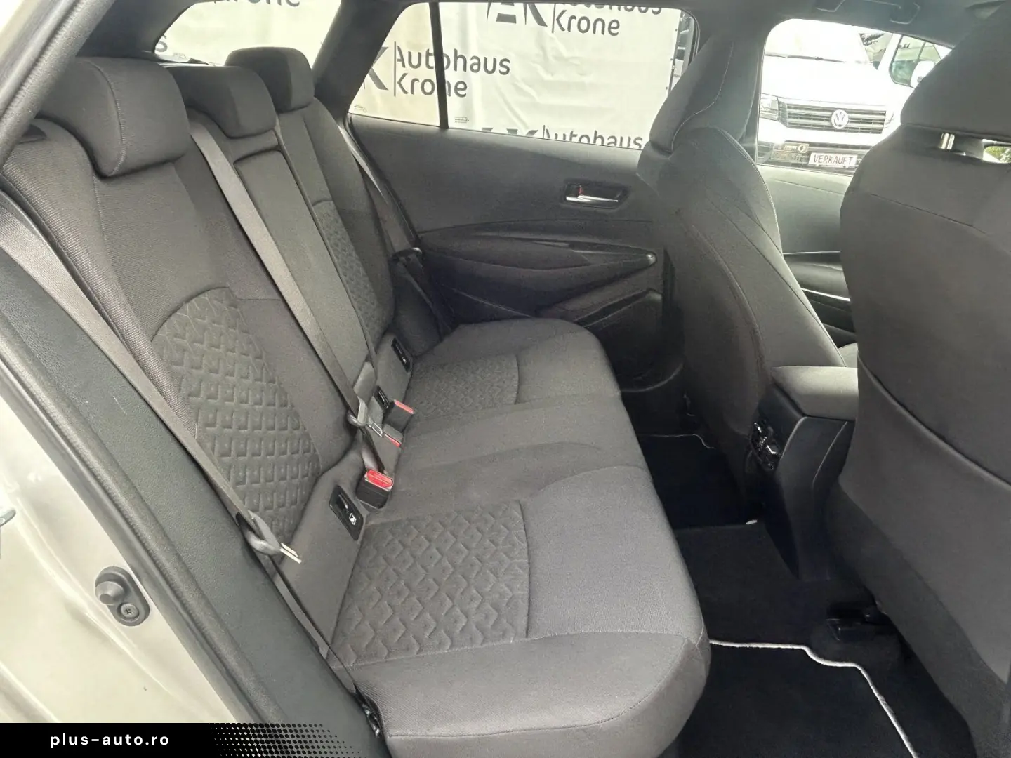 TOYOTA Corolla 2.0 Hybrid Team D  KEYLESS FAHRASS-PAKET