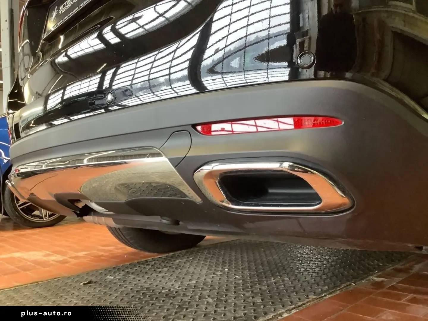 MERCEDES-BENZ GLE 350 de 4M PANO MBEAM DISTRONIC BUR&hellip;