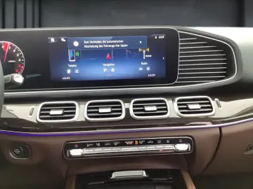MERCEDES-BENZ GLE 350 de 4M PANO MBEAM DISTRONIC BUR&hellip;