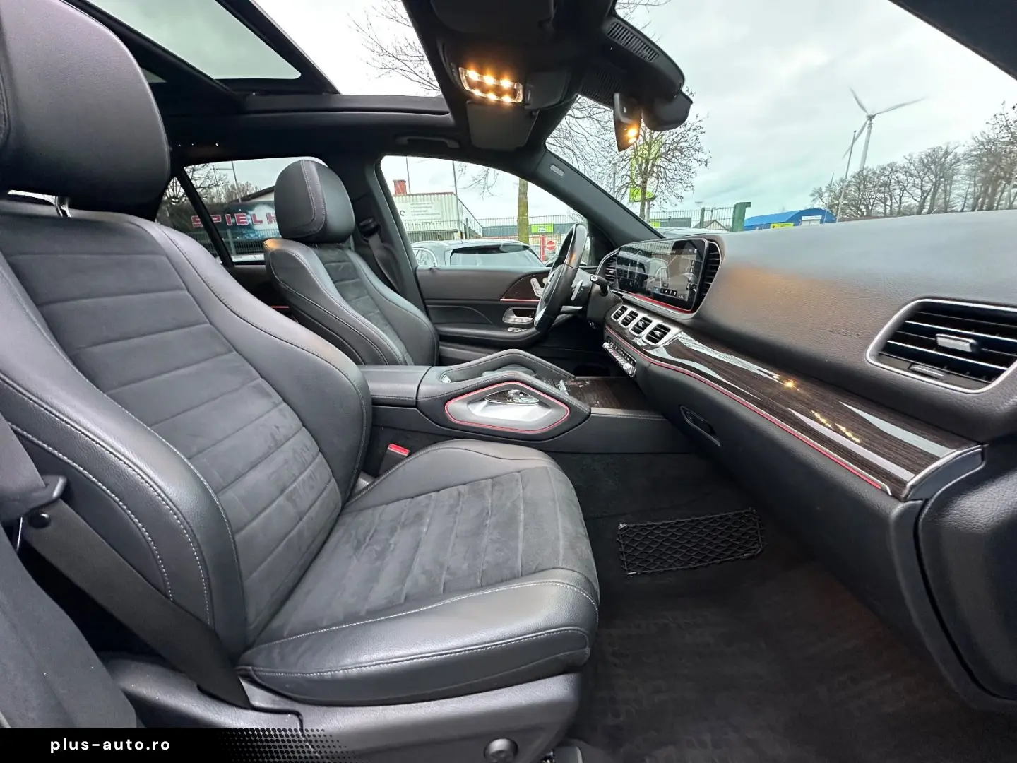 MERCEDES-BENZ GLE 350 d 4M AMG Line Int. Pano Distro AHK