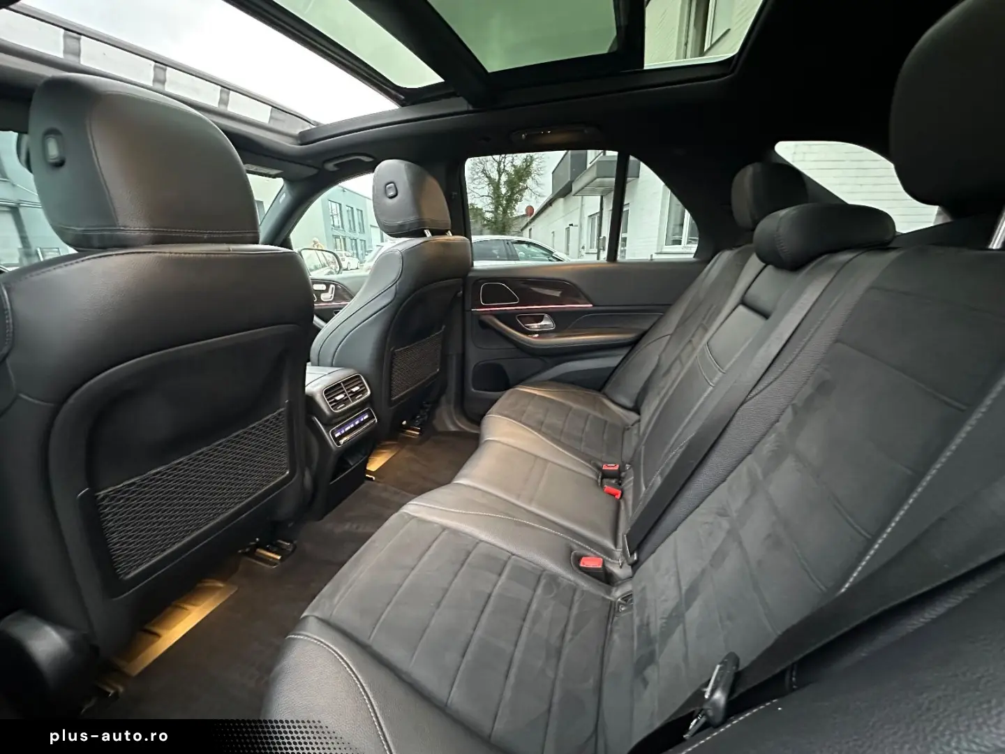 MERCEDES-BENZ GLE 350 d 4M AMG Line Int. Pano Distro AHK