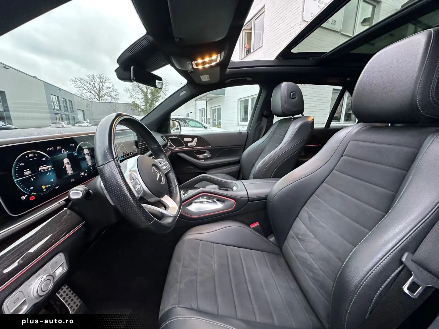 MERCEDES-BENZ GLE 350 d 4M AMG Line Int. Pano Distro AHK