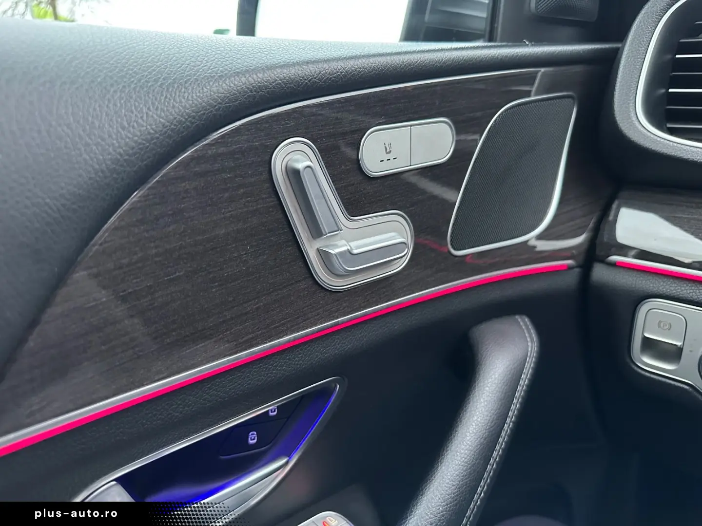 MERCEDES-BENZ GLE 350 d 4M AMG Line Int. Pano Distro AHK