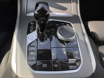 BMW X5 xDrive45e SPORT HUD GESTIK LED 360 LEDER