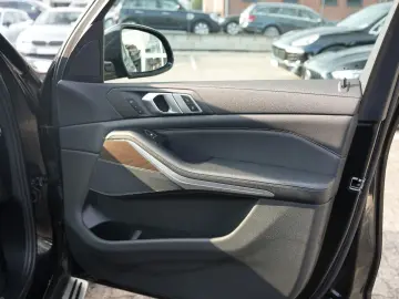 BMW X5 xDrive30d xLine LEDER SOFT 360GRAD LED NAV