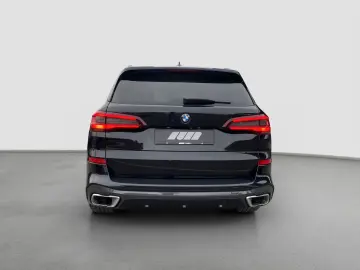 BMW X5 xDrive 30d (M-Sport Navi LED AHK )