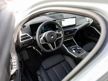 BMW 320i xDrive Limousine M Sport ACC GSD LRH SGlas