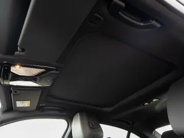 BMW 320i xDrive Limousine M Sport ACC GSD LRH SGlas