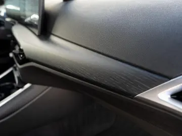 BMW 320i xDrive Limousine M Sport ACC GSD LRH SGlas