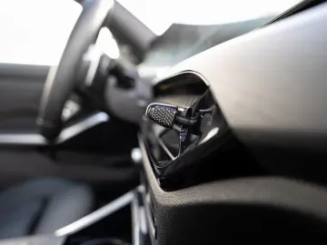 BMW 320i xDrive Limousine M Sport ACC GSD LRH SGlas