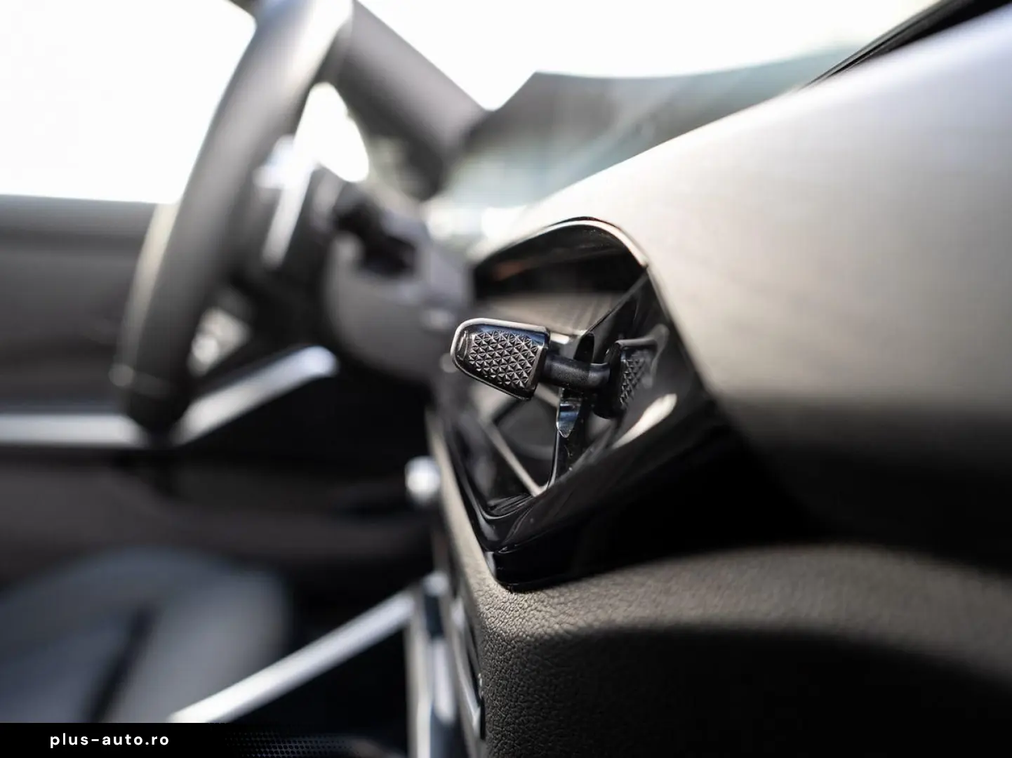 BMW 320i xDrive Limousine M Sport ACC GSD LRH SGlas