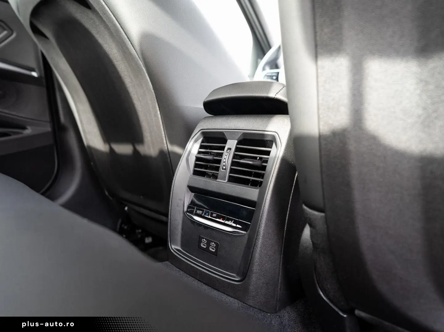 BMW 320i xDrive Limousine M Sport ACC GSD LRH SGlas