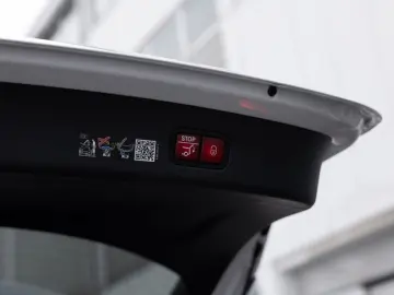 MERCEDES-BENZ GLC 300 4M AMG-Sport Pano AHK HUD Dist&hellip;