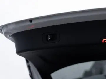 MERCEDES-BENZ GLC 300 4M AMG-Sport Pano AHK HUD Dist&hellip;