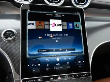 MERCEDES-BENZ GLC 300 4M AMG-Sport Pano AHK HUD Dist&hellip;