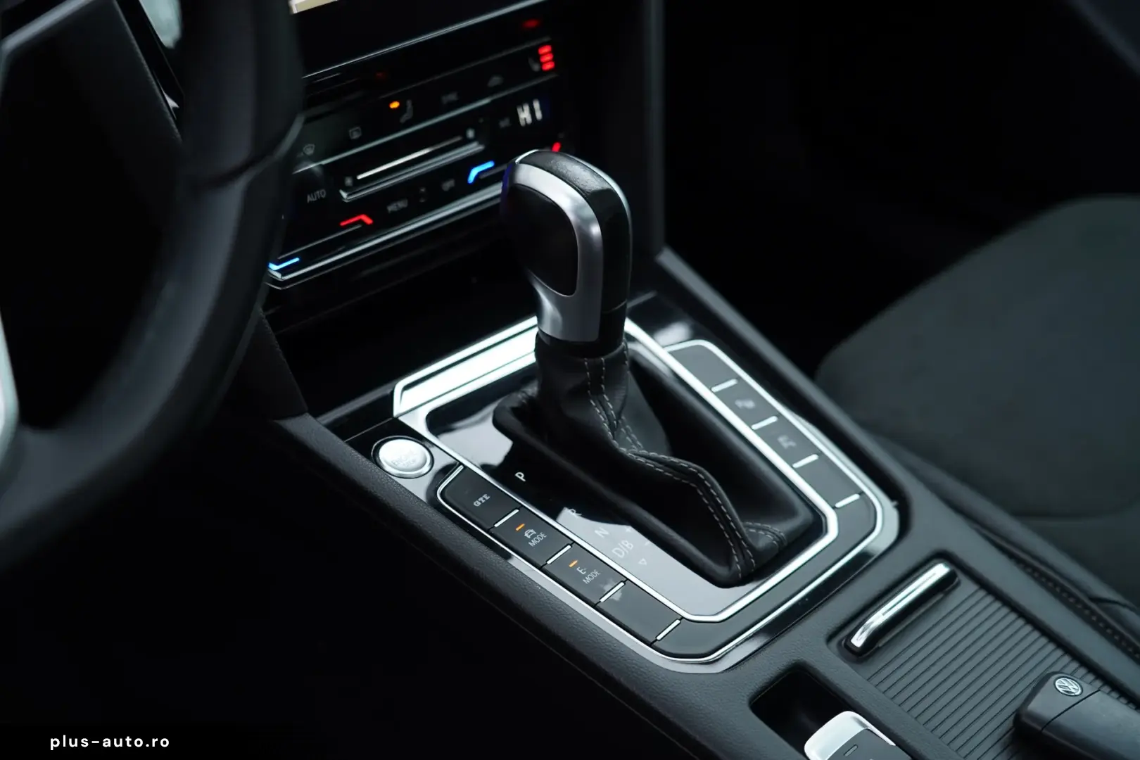 Volkswagen ARTEON 1.4 eHybrid OPF DSG R-Line