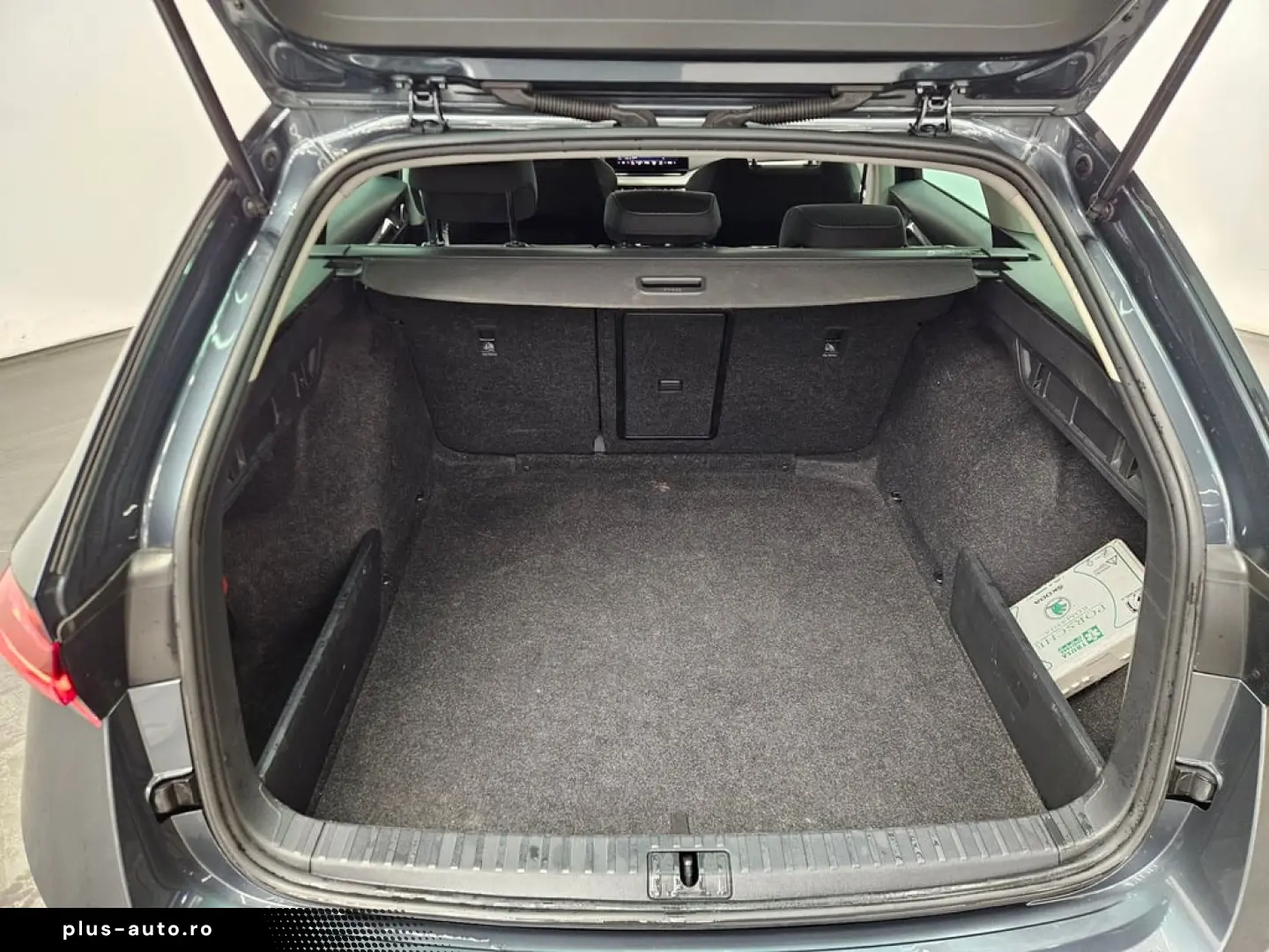 SKODA OCTAVIA COMBI STYLE 2.0 TDI DSG