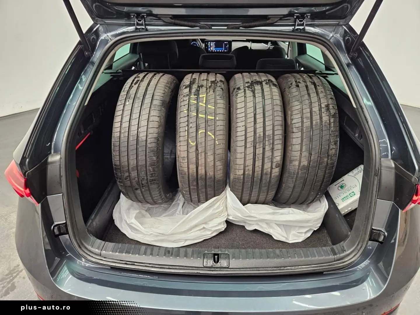 SKODA OCTAVIA COMBI STYLE 2.0 TDI DSG