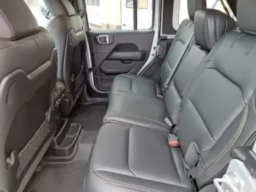 Jeep Wrangler Unlimited 2.0T Sahara