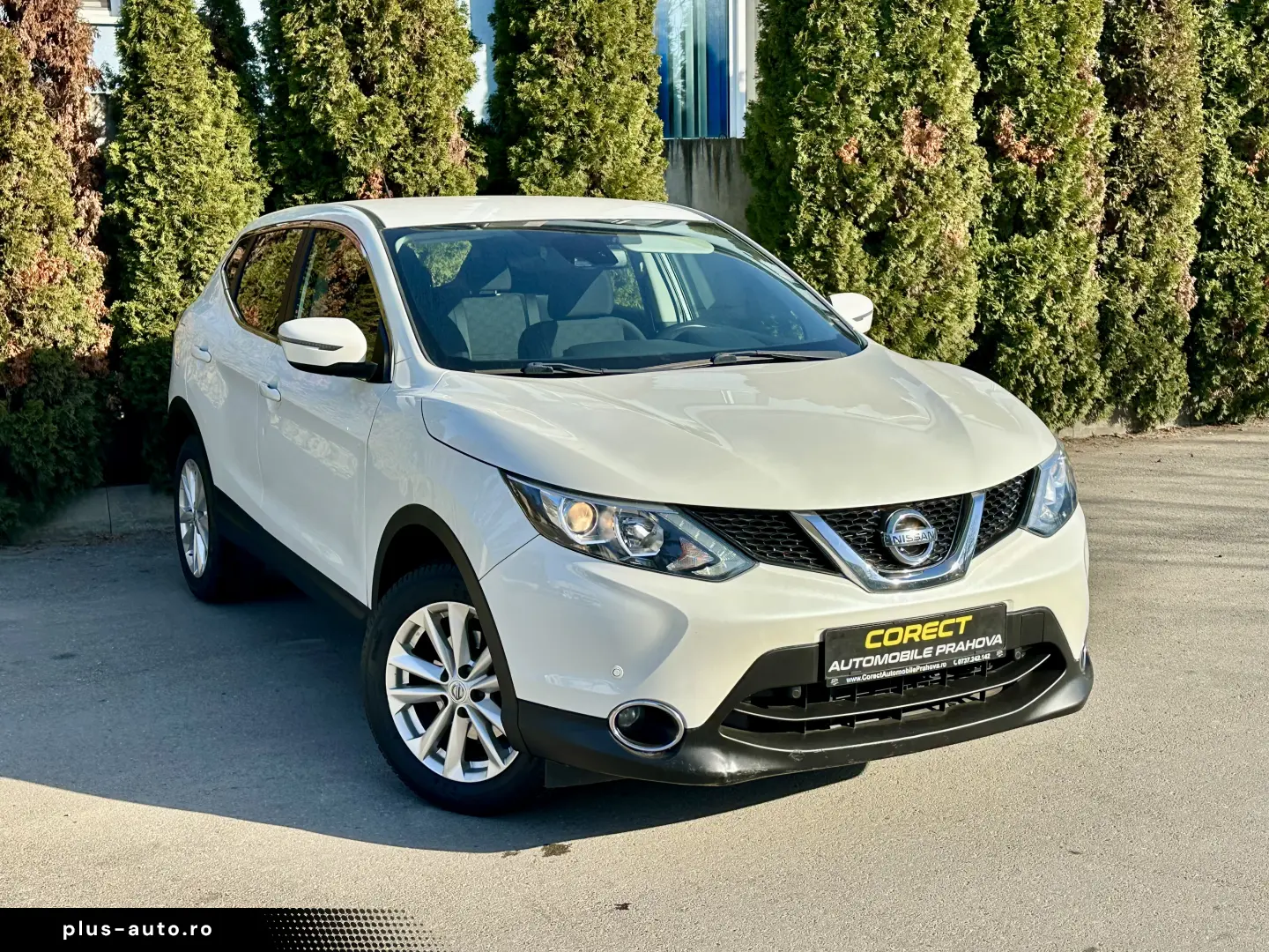 Nissan Qashqai 2015 183.000KM Lane Assist Garantie Rate