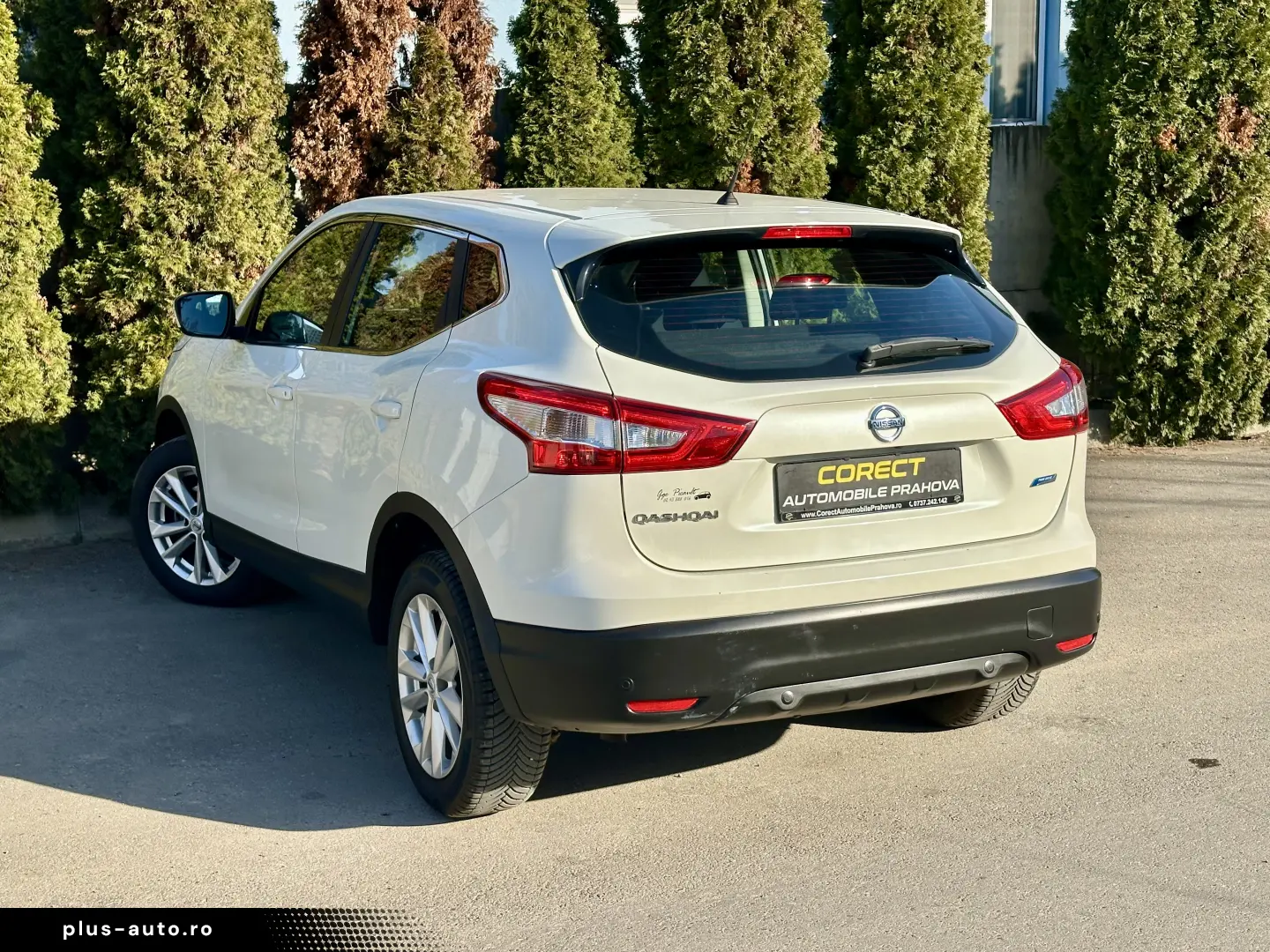 Nissan Qashqai 2015 183.000KM Lane Assist Garantie Rate