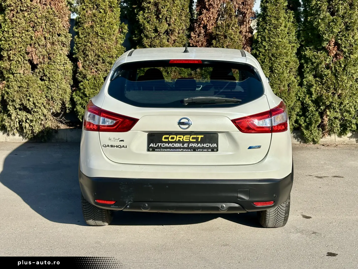 Nissan Qashqai 2015 183.000KM Lane Assist Garantie Rate