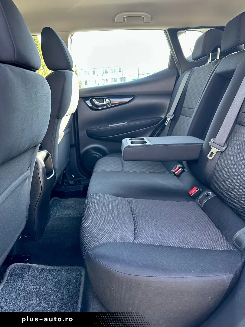 Nissan Qashqai 2015 183.000KM Lane Assist Garantie Rate